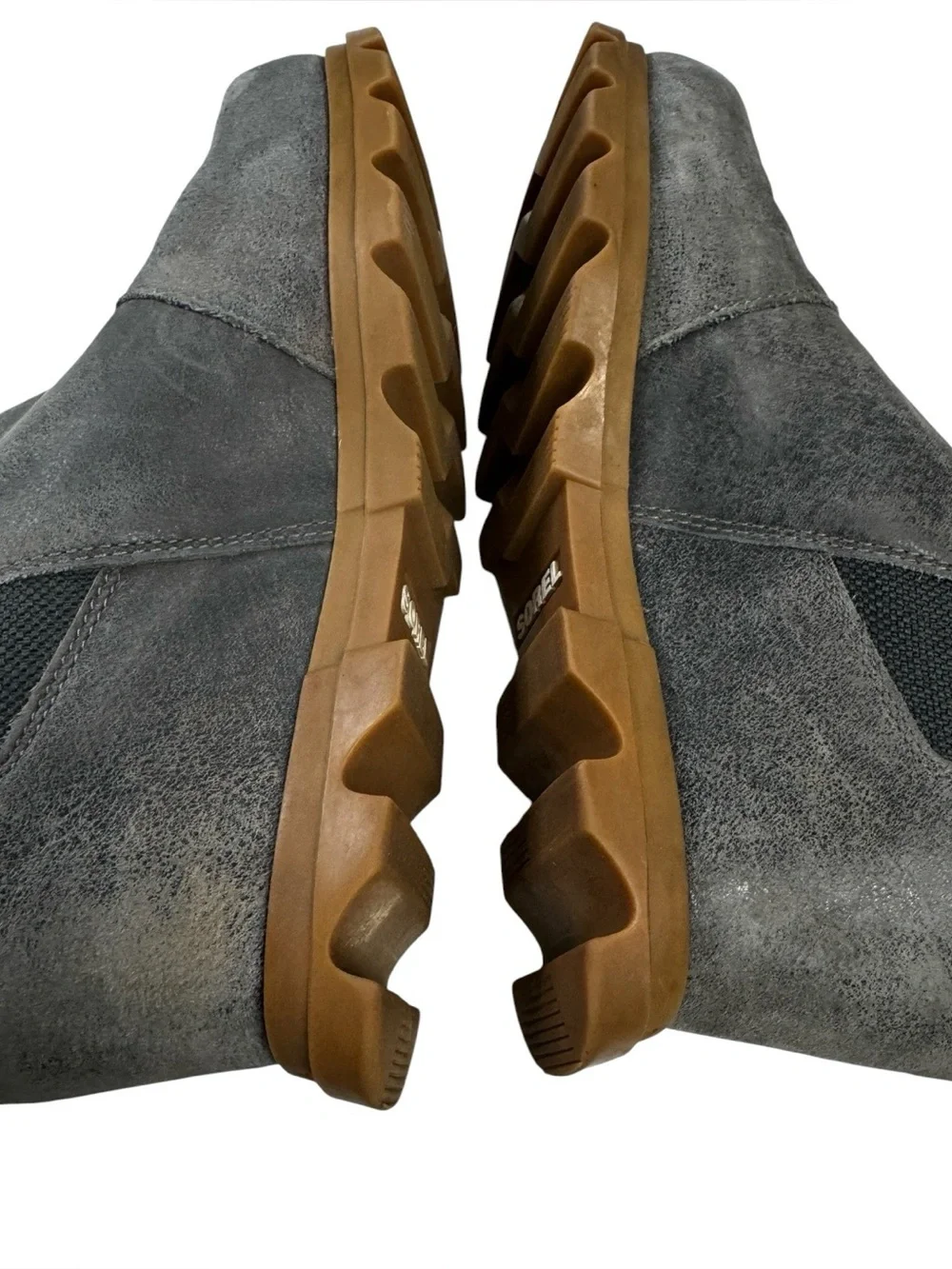 Sorel Joan of Arctic Wedge III Chelsea Boots in Quarry/Gum Grey Suede Sz.9.5